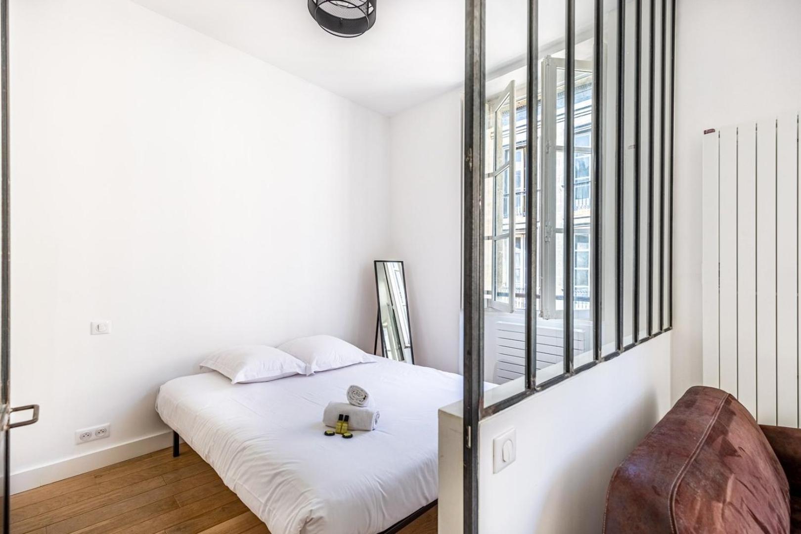 Ferienwohnung Guestready - A Bright Minimalism In The Centre Bordeaux Exterior foto